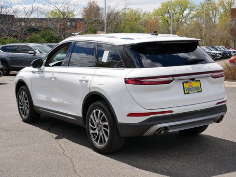 Used 2022 Lincoln Corsair AWD w/ Equipment Group 101A image 5