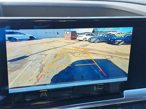 Used 2025 Chevrolet Silverado 1500 LT image 18