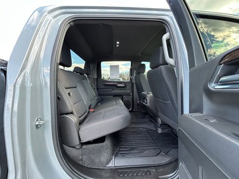 Used 2024 GMC Sierra 1500 Elevation image 21