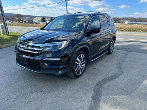 Used 2017 Honda Pilot Touring image 5