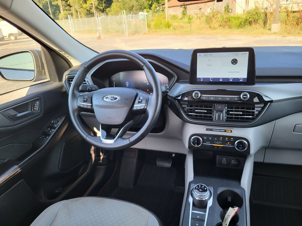 Used 2024 Ford Escape Active AWD/4WD image 15