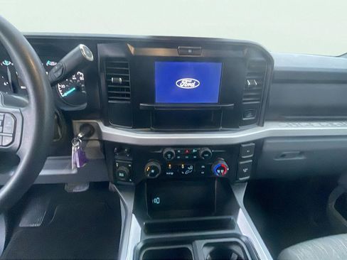 Certified 2025 Ford F450 XLT w/ 360-Degree Camera Package image 13