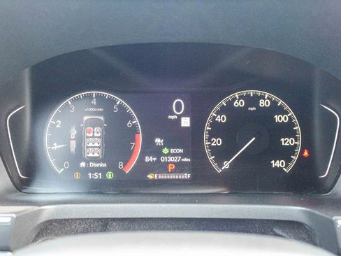 Used 2025 Honda Pilot Sport image 28