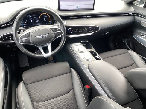 Used 2023 Genesis GV70 2.5T w/ Sport Prestige Package image 30