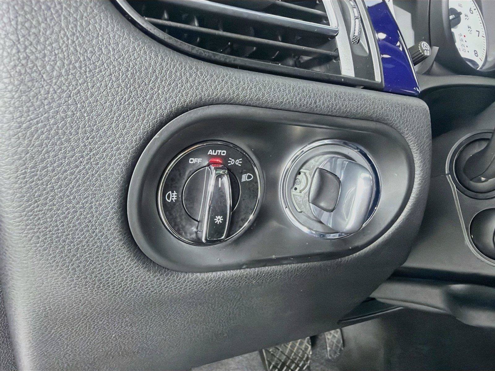 Certified 2023 Porsche Macan S AWD/4WD image 12