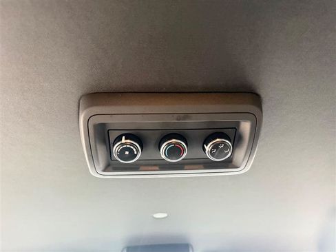 Used 2018 Dodge Grand Caravan SXT FWD image 24