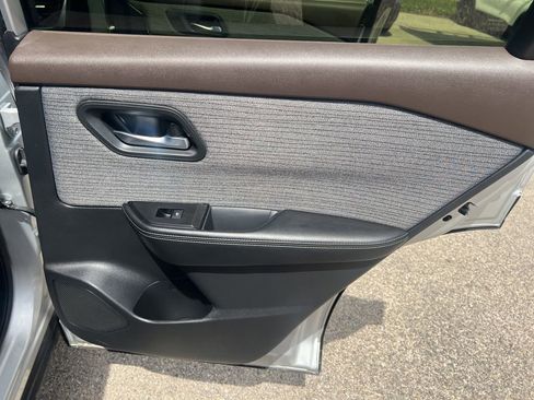 Certified 2023 Nissan Rogue SV AWD/4WD image 16