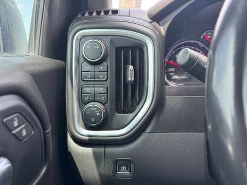 Used 2020 Chevrolet Silverado 1500 RST w/ Texas Edition AWD/4WD image 18
