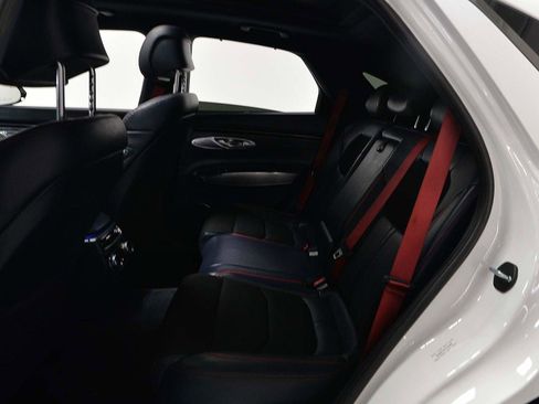 Used 2023 Genesis GV70 2.5T w/ Sport Prestige Package image 10