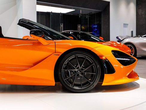 New 2026 McLaren 750S Spider image 12