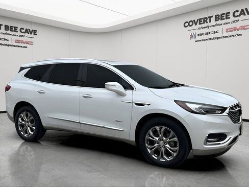 Used 2019 Buick Enclave Avenir w/ Avenir Technology Package image 12