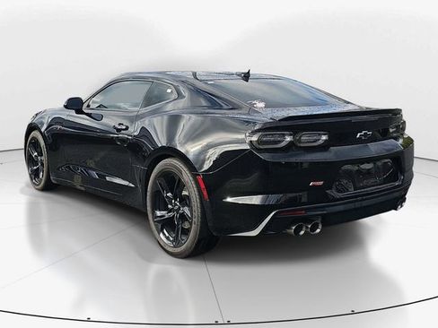 Used 2021 Chevrolet Camaro LT w/ RS Package image 5