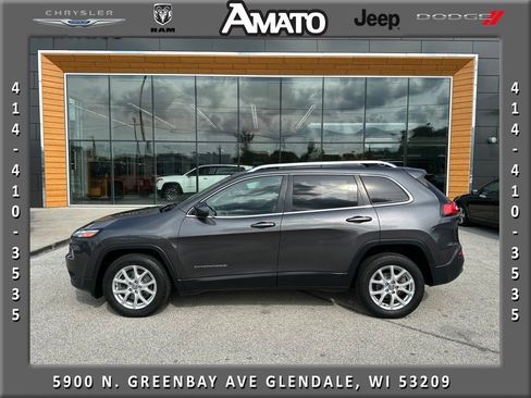 Used 2015 Jeep Cherokee Latitude FWD image 9
