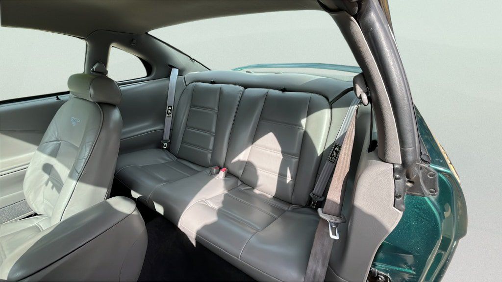 Used 2000 Ford Mustang Coupe RWD image 16