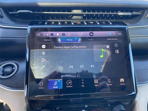 Used 2022 Jeep Grand Cherokee L Limited w/ Trailer Tow Group (B) image 21