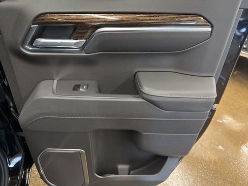 New 2026 GMC Sierra 1500 SLE image 23