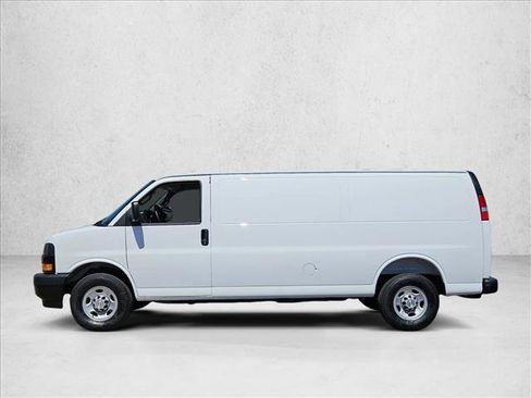 New 2026 Chevrolet Express 3500 Extended w/ Driver Convenience Package RWD image 4