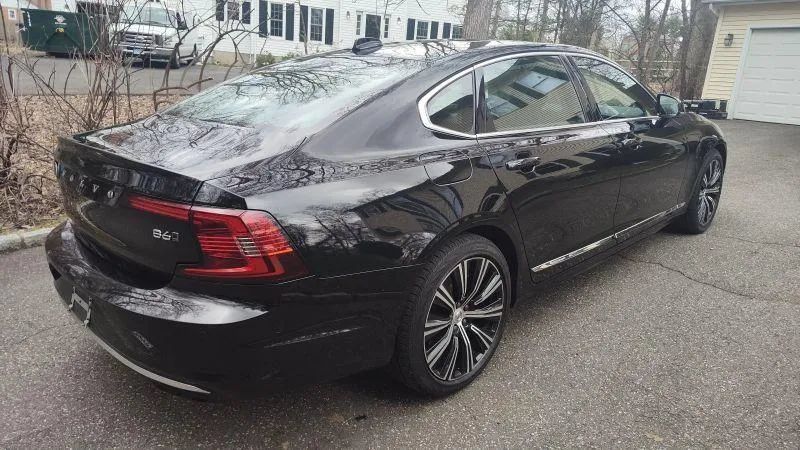 Used 2024 Volvo S90 B6 Plus AWD/4WD image 4