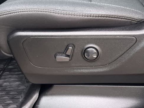 Used 2025 RAM 1500 Big Horn image 31