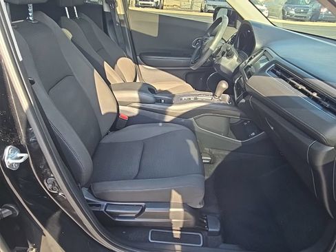 Used 2021 Honda HR-V EX image 31