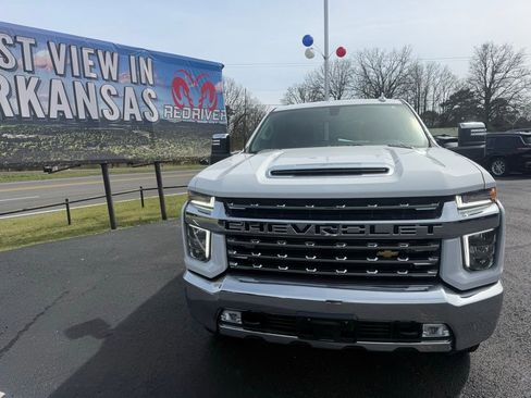 Used 2023 Chevrolet Silverado 2500 LTZ image 2