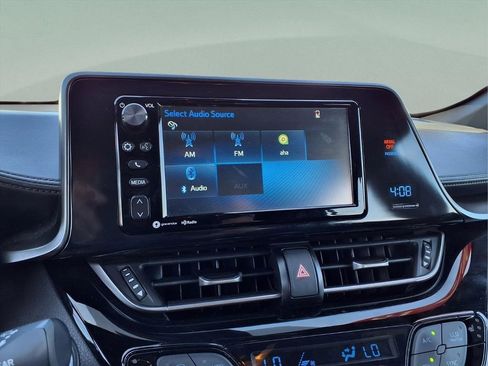 Used 2018 Toyota C-HR XLE FWD image 27