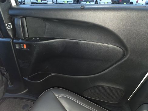 New 2026 Chrysler Pacifica Select image 20