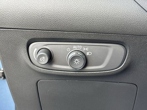 Used 2025 Buick Encore GX Preferred image 18