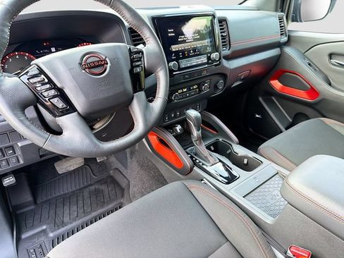 Used 2023 Nissan Frontier PRO-4X w/ Pro Convenience Package AWD/4WD image 9