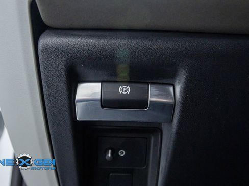 Used 2023 Land Rover Defender 110 S image 14