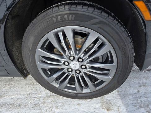 Used 2018 Cadillac XT5 Premium Luxury image 48