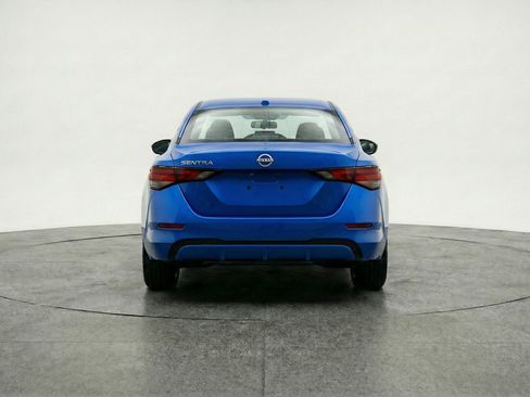 Used 2025 Nissan Sentra SV FWD image 7
