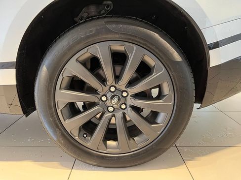 Used 2019 Land Rover Range Rover Velar R-Dynamic SE AWD/4WD image 13