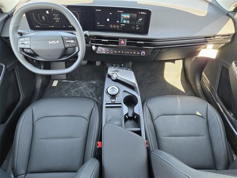 New 2025 Kia EV6 Wind image 19