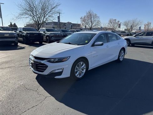 Used 2024 Chevrolet Malibu LT image 3