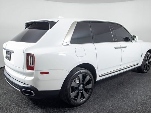 Used 2019 Rolls-Royce Cullinan AWD/4WD image 24