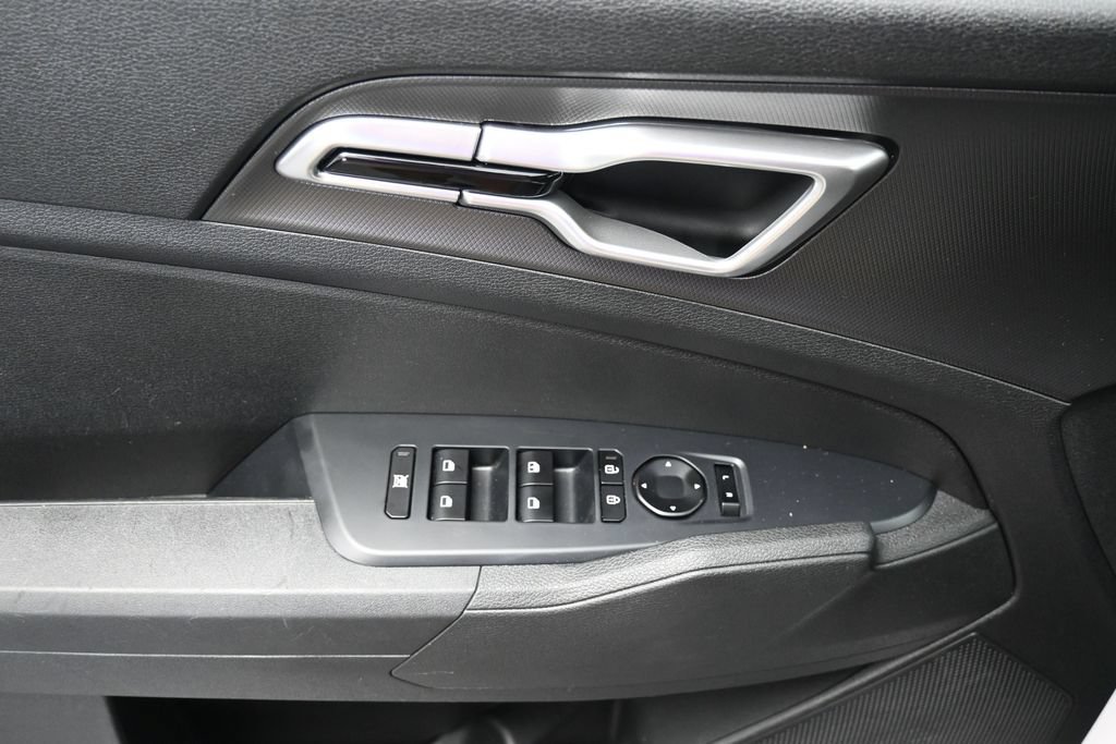 Used 2026 Kia Sportage LX FWD image 16