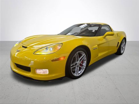 Used 2007 Chevrolet Corvette Z06 w/ Preferred Equipment Group RWD image 2