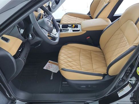 Certified 2025 Nissan Sentra SV w/ SV Premium Package image 20