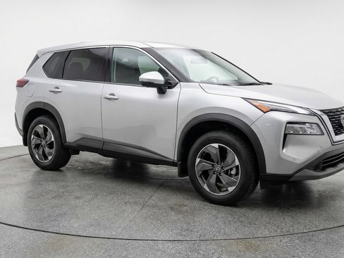 Used 2025 Nissan Rogue SV AWD/4WD image 1