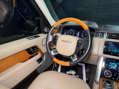 Used 2018 Land Rover Range Rover Supercharged AWD/4WD image 12