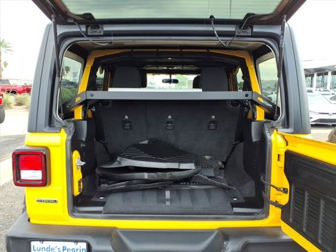 Used 2021 Jeep Wrangler Unlimited Sport image 16