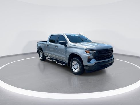 Used 2025 Chevrolet Silverado 1500 W/T w/ Trailering Package AWD/4WD image 2