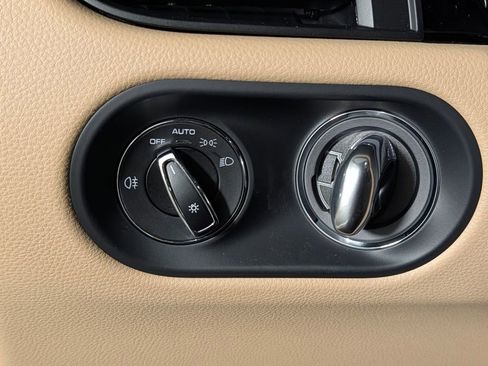 New 2026 Porsche Macan image 31