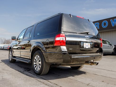 Used 2017 Ford Expedition EL XLT w/ Equipment Group 202A image 4