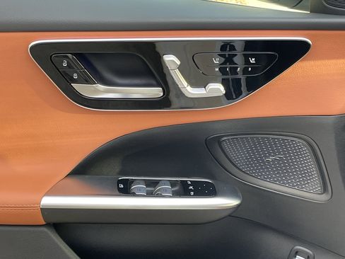 Certified 2025 Mercedes-Benz C 300 Sedan image 19