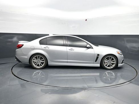 Used 2015 Chevrolet SS RWD image 8