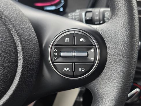 Used 2025 Kia Soul LX image 26