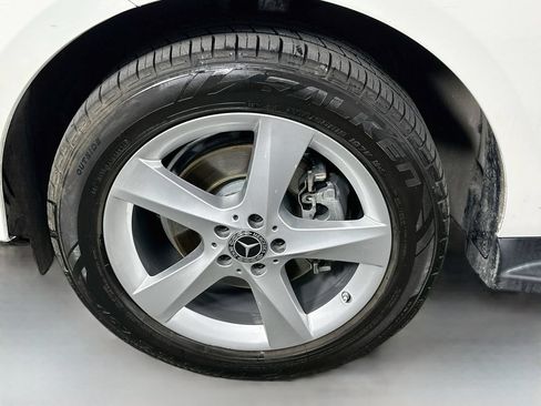 Used 2018 Mercedes-Benz GLE 350 image 32