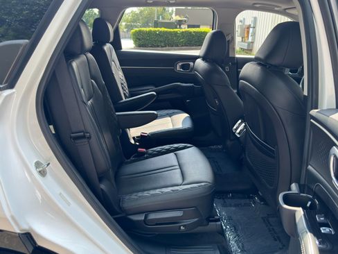 Used 2022 Kia Sorento SX FWD image 41
